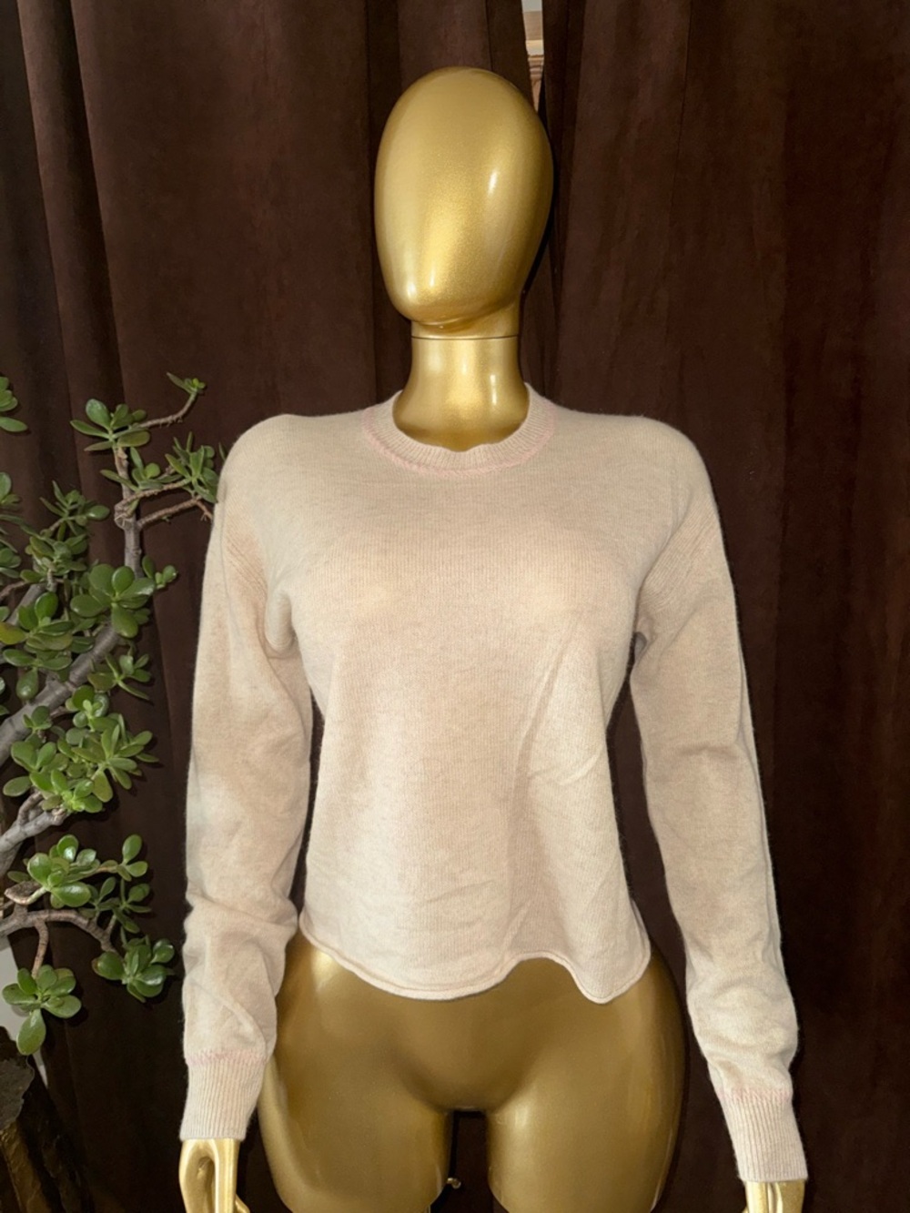 ATM Anthony Thomas Melillo Cream Crewneck Sweater with Pink Stitching